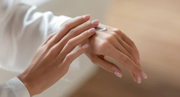 Moisturizers: The Key to Combatting Dryness in UAE's Climate