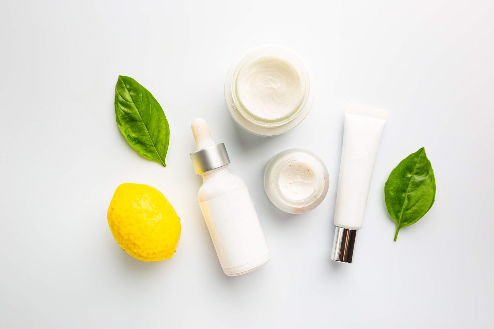  How to Layer Your Skincare Products in the UAE’s Hot Climate